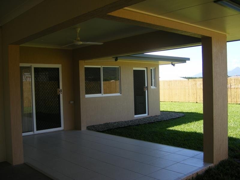 25 Colombia Street, White Rock QLD 4868