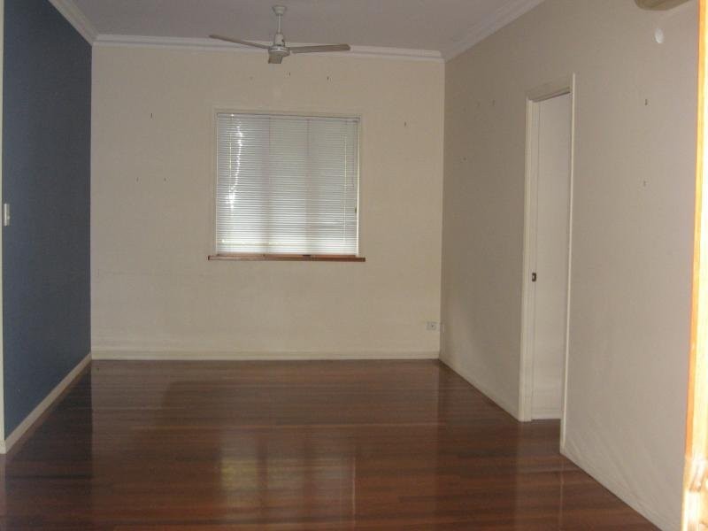 14 Sherwood Close, Brinsmead QLD 4870