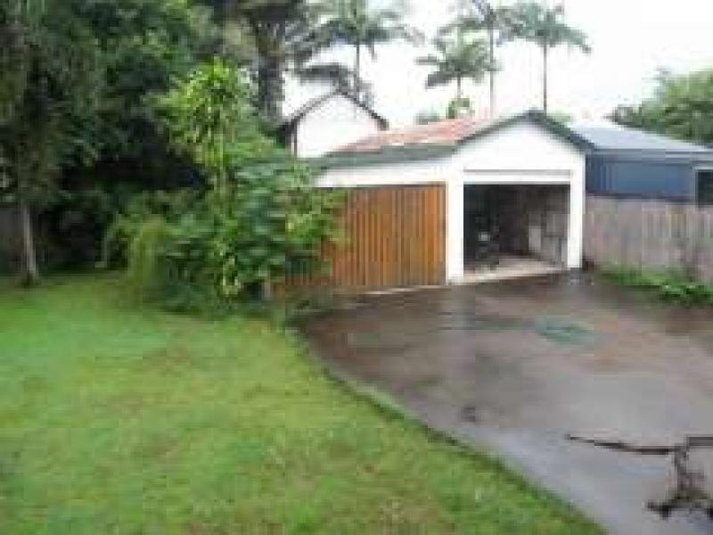 80 English Street, Manunda QLD 4870