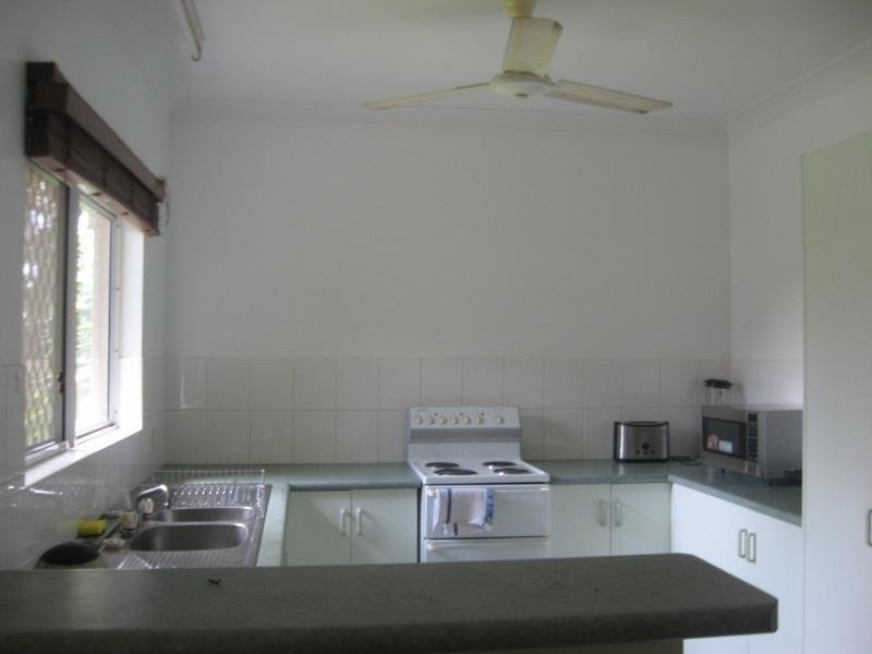 23 Dodd Court, Mooroobool QLD 4870