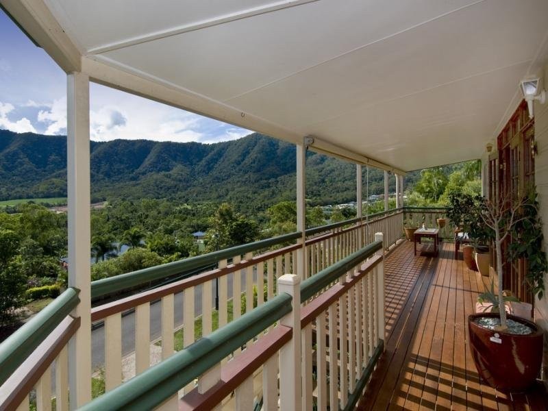 10 Timberlea Drive, Bentley Park QLD 4869