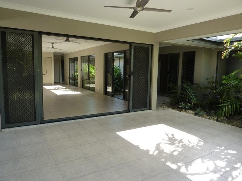 24 Selwyn Circuit, Trinity Park QLD 4879