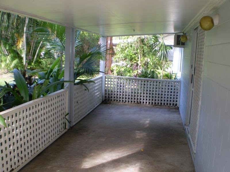 8 Mahab Street, Kewarra Beach QLD 4879