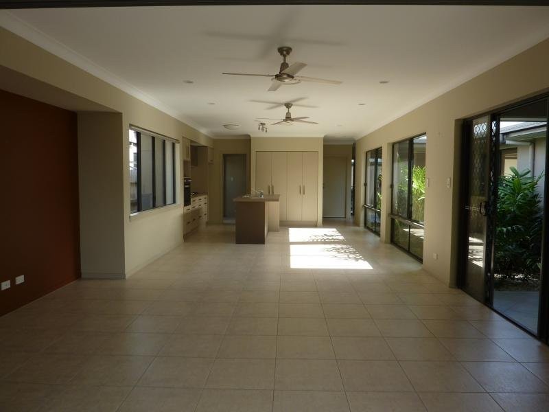 24 Selwyn Circuit, Trinity Park QLD 4879