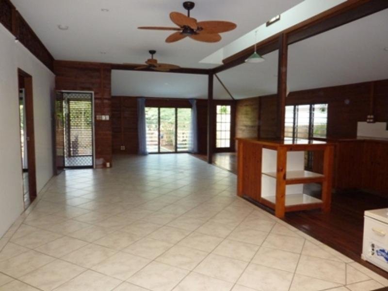 14 Acacia Street, Holloways Beach QLD 4878