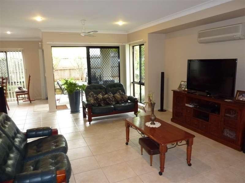 53 Chesterfield Close, Brinsmead QLD 4870