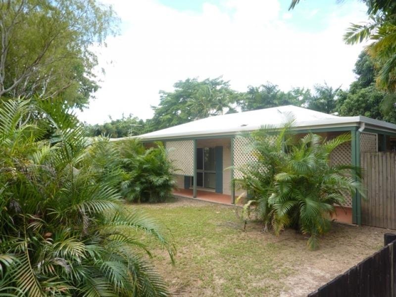 24 Banning Avenue, Brinsmead QLD 4870