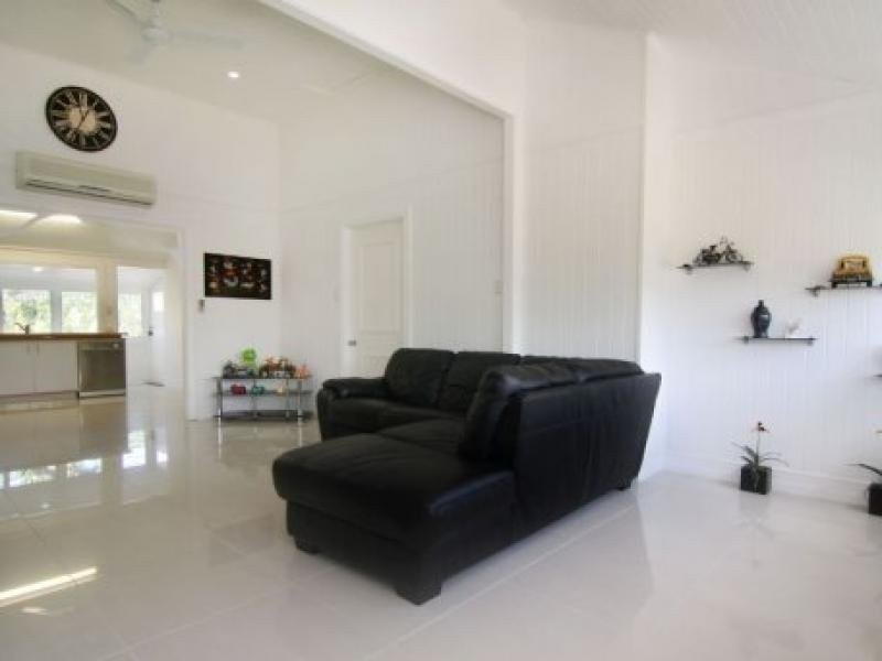 33 Upward Street, Parramatta Park QLD 4870