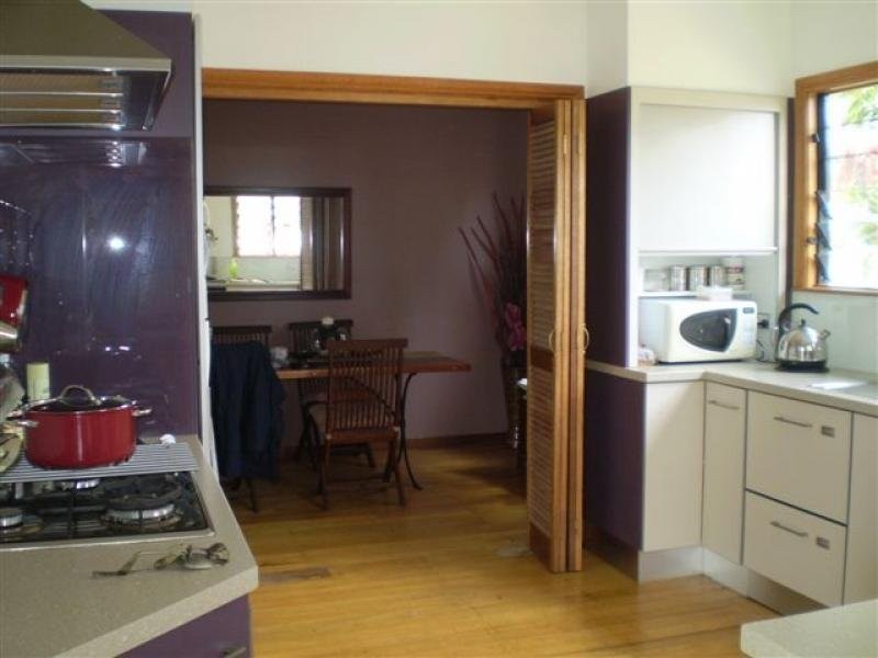 42 Jones Street, Westcourt QLD 4870