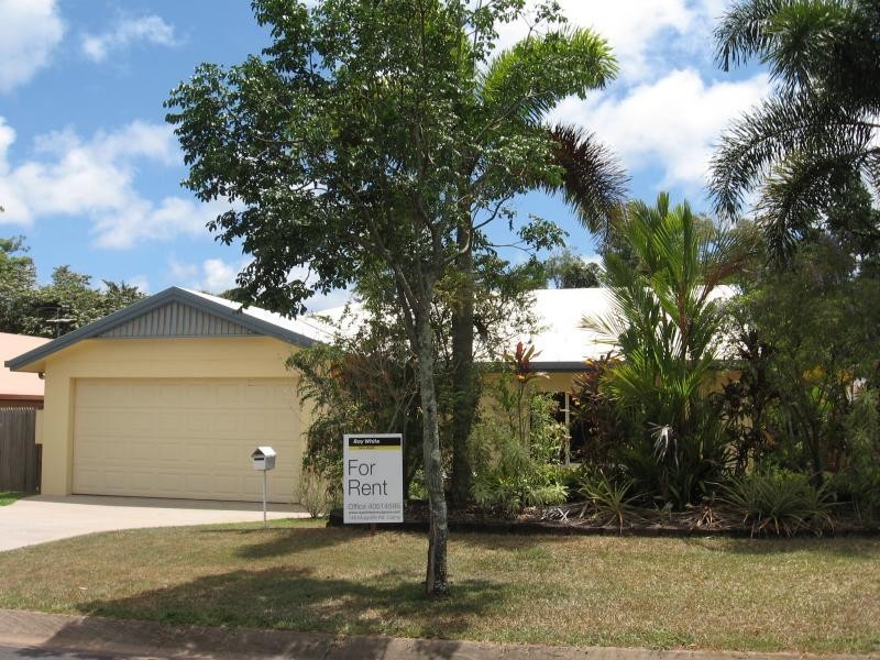 13 Shamrock Avenue, Brinsmead QLD 4870
