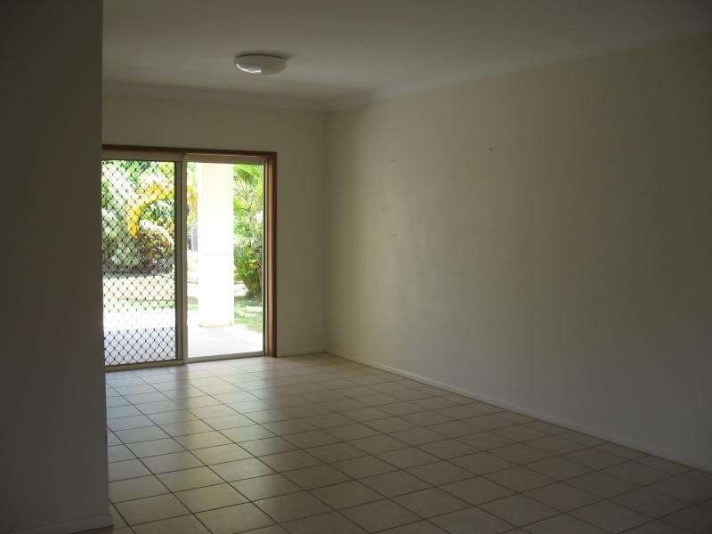 13 Shamrock Avenue, Brinsmead QLD 4870