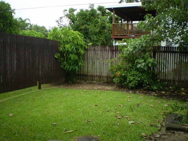 24 MacIlwraith Street, Manunda QLD 4870