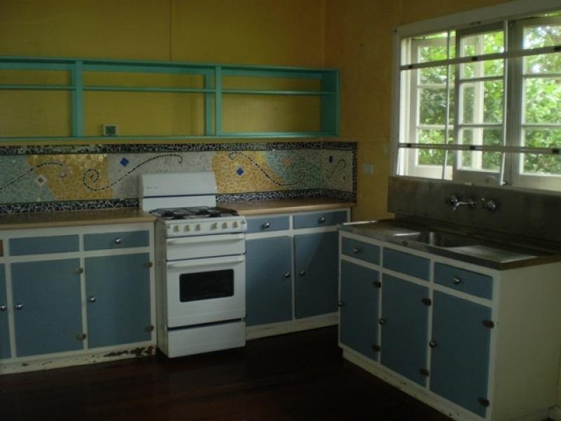 274 Aumuller Street, Westcourt QLD 4870