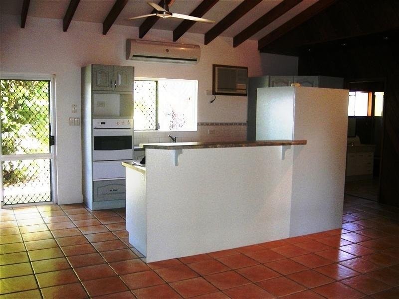 7 Periwinkle Avenue, Trinity Beach QLD 4879