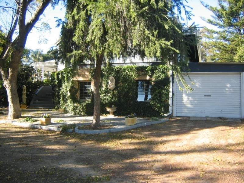 3116 Albany Highway, Mount Nasura WA 6112