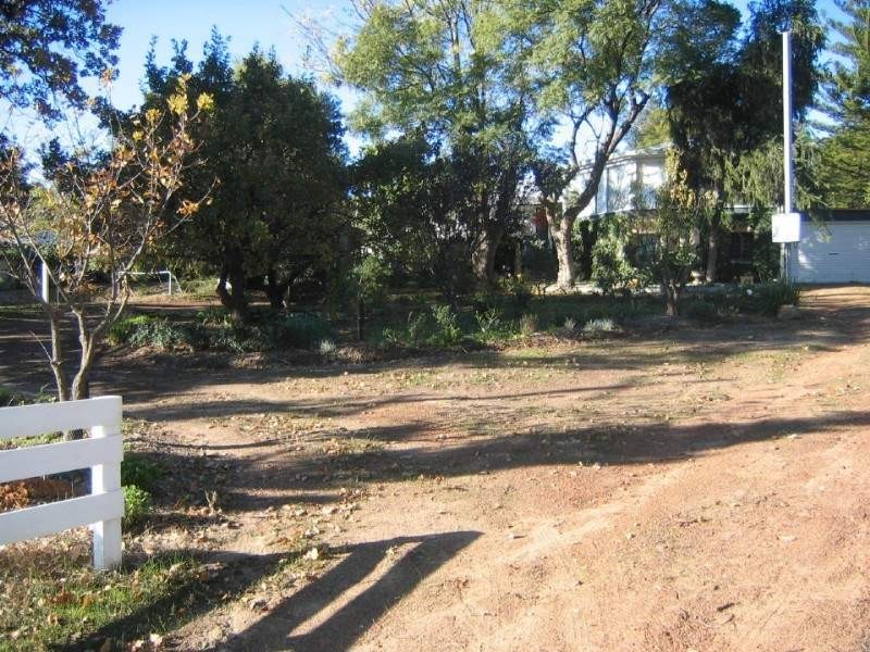 3116 Albany Highway, Mount Nasura WA 6112