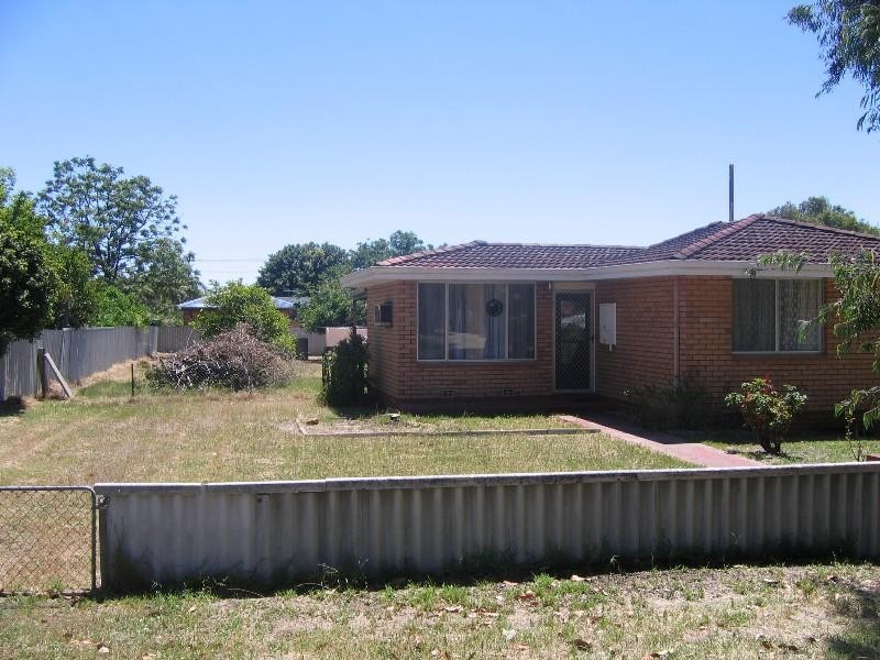 59 Banyard Ave, Kelmscott WA 6111