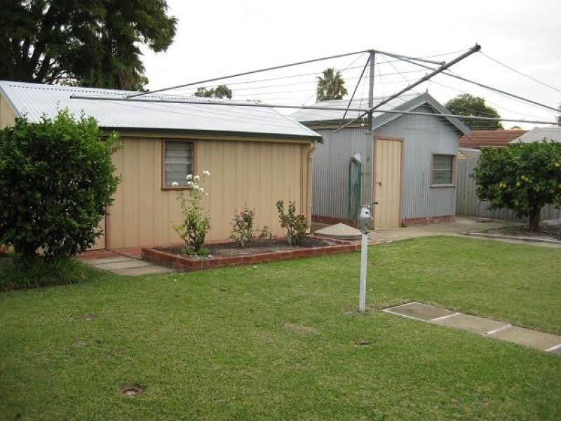 43 Martindale Avenue, Thornlie WA 6108