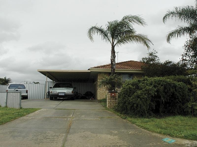 2 Damson Grove, Armadale WA 6112