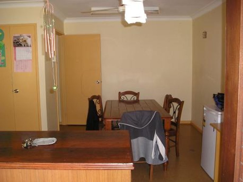 13 Cambell Road, Armadale WA 6112