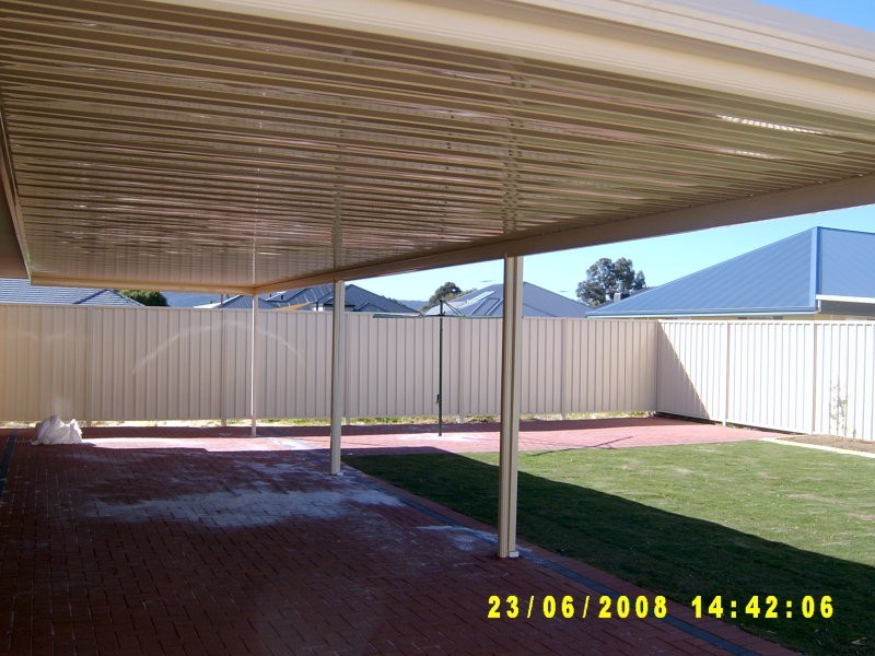 123 Seville Drive, Seville Grove WA 6112