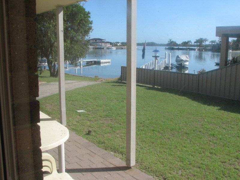 14 Mariners Way, Yamba NSW 2464