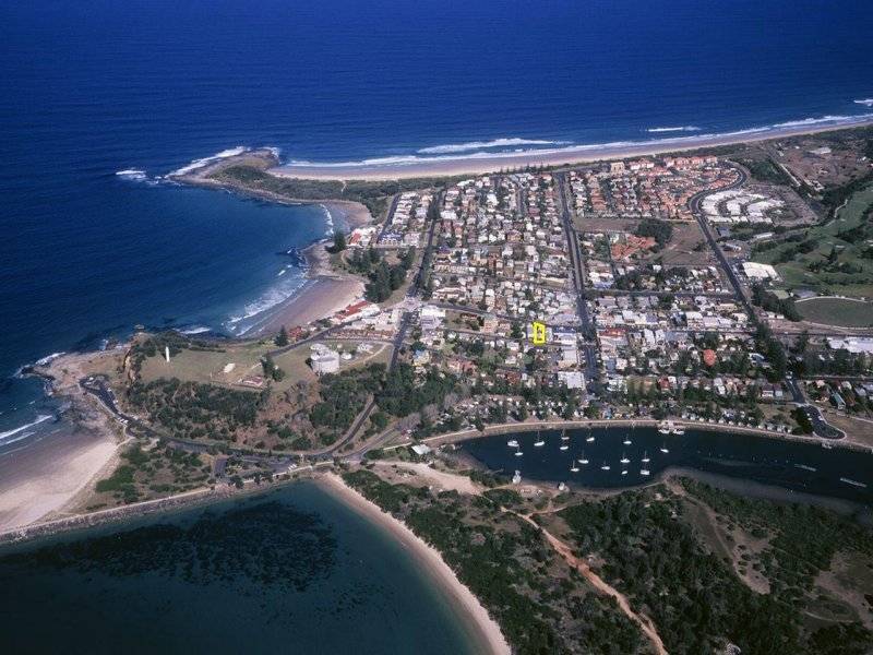 20 High Street, Yamba NSW 2464