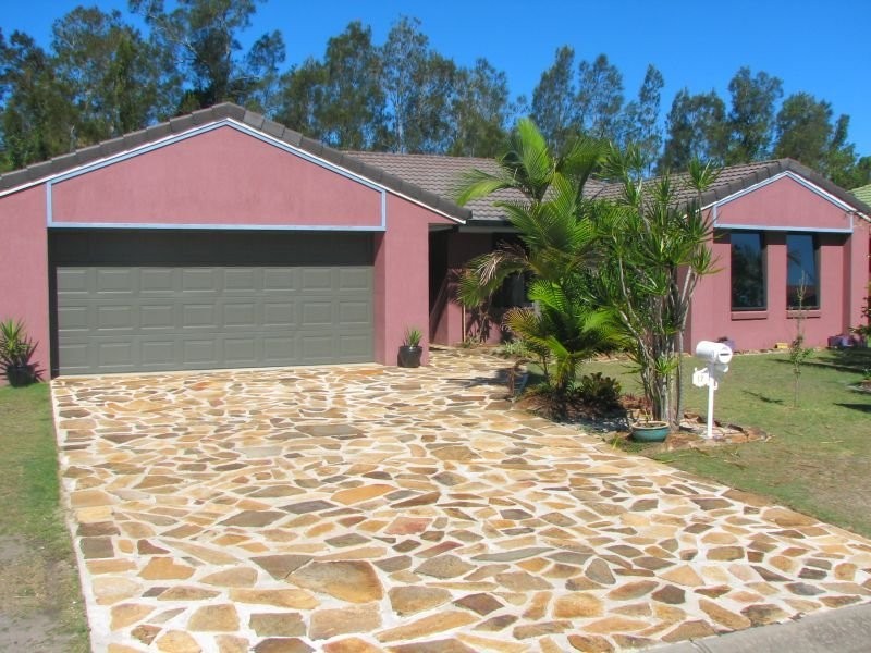 17 Orion Drive, Yamba NSW 2464