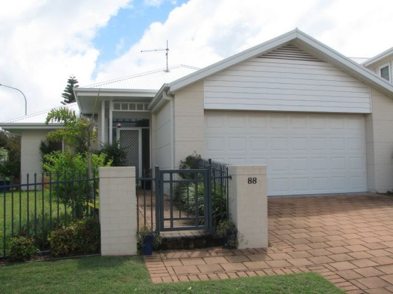 88 The Drive, Yamba NSW 2464