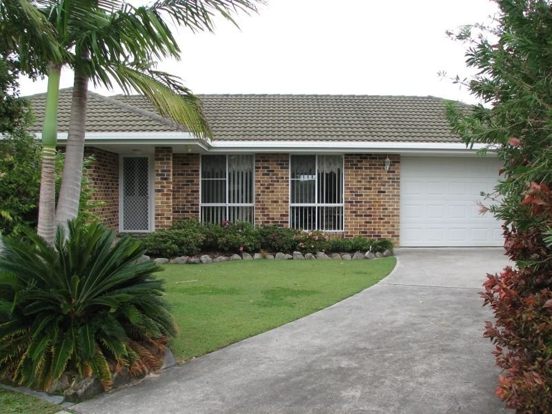 4 Banksia Place, Yamba NSW 2464