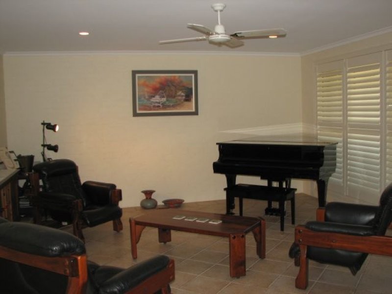 28 Admiralty Court, Yamba NSW 2464