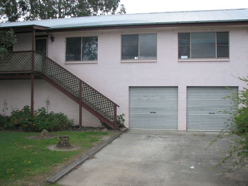 8 Dalley Street, Palmers Island NSW 2463