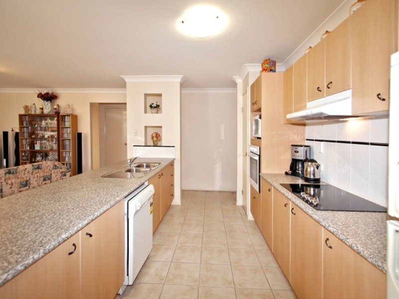 196 Saturn Crescent, Bridgeman Downs QLD 4035