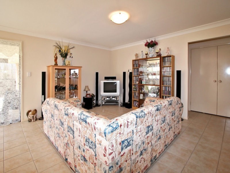 196 Saturn Crescent, Bridgeman Downs QLD 4035