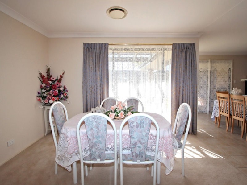 196 Saturn Crescent, Bridgeman Downs QLD 4035