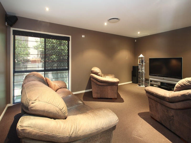 18 Montalcino Place, Bridgeman Downs QLD 4035