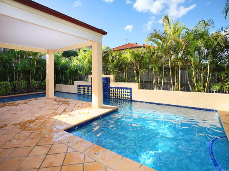 176 Galaxy Street, Bridgeman Downs QLD 4035