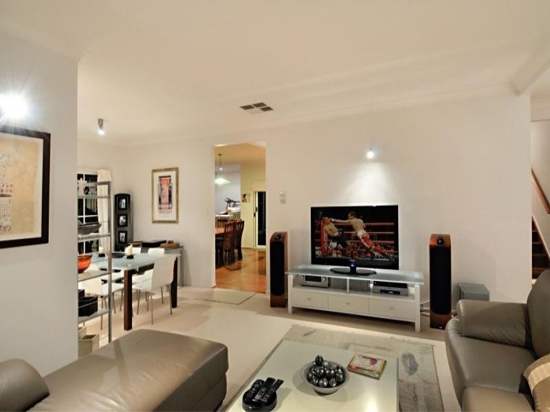 15 Stallone Circuit, Mcdowall QLD 4053