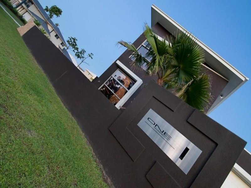 1 Parkway Crescent, Murrumba Downs QLD 4503