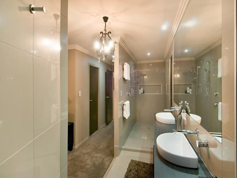 1 Parkway Crescent, Murrumba Downs QLD 4503