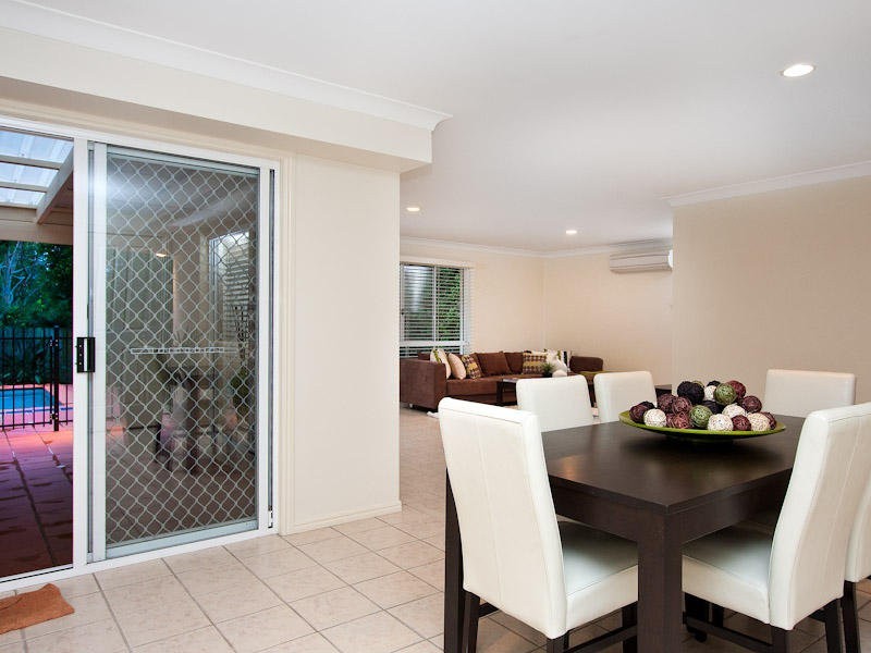 8 Karri Place, Bridgeman Downs QLD 4035