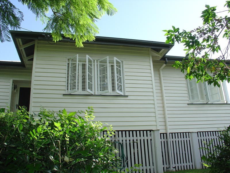 24 Crampton Street, Keperra QLD 4054