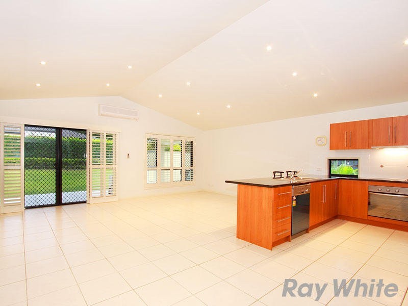 16 Ridley Road, Bridgeman Downs QLD 4035