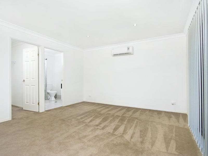 16 Ridley Road, Bridgeman Downs QLD 4035