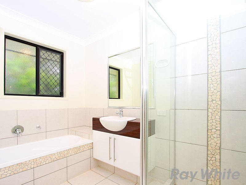 16 Ridley Road, Bridgeman Downs QLD 4035