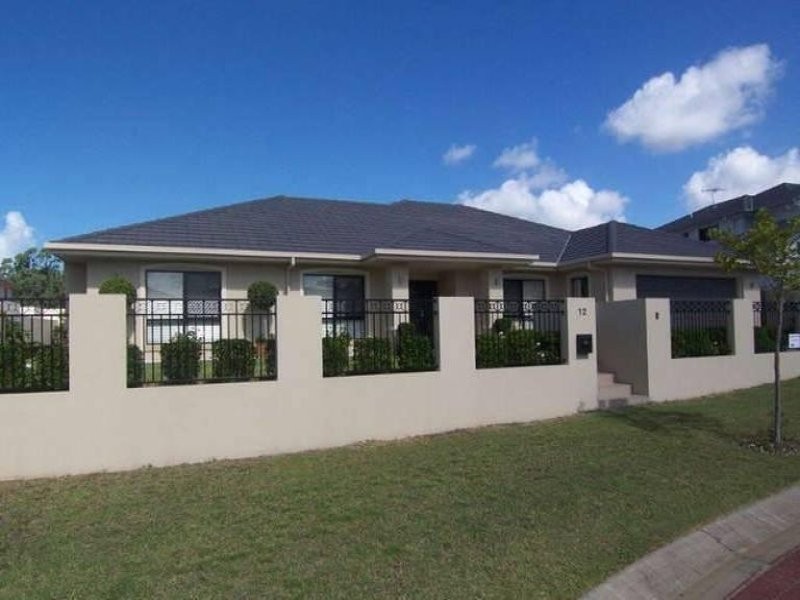 12 Cienna Place, Bridgeman Downs QLD 4035