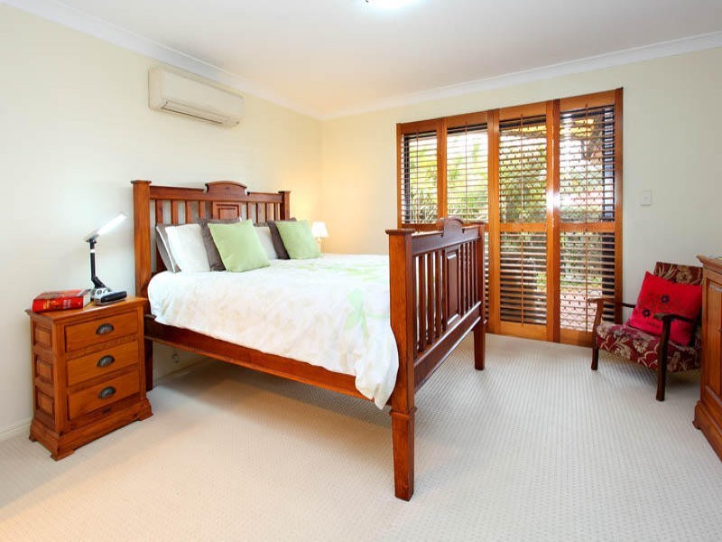 76 Streisand Drive, Mcdowall QLD 4053