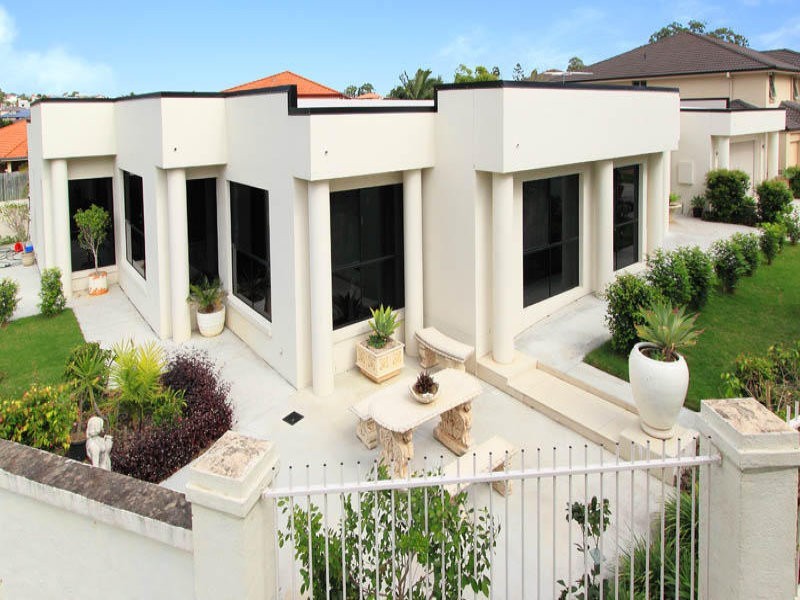 4 Darien Street, Bridgeman Downs QLD 4035