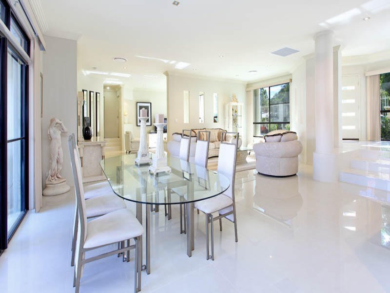 4 Darien Street, Bridgeman Downs QLD 4035