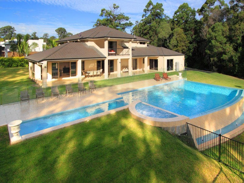 16 Priestley Road, Bridgeman Downs QLD 4035